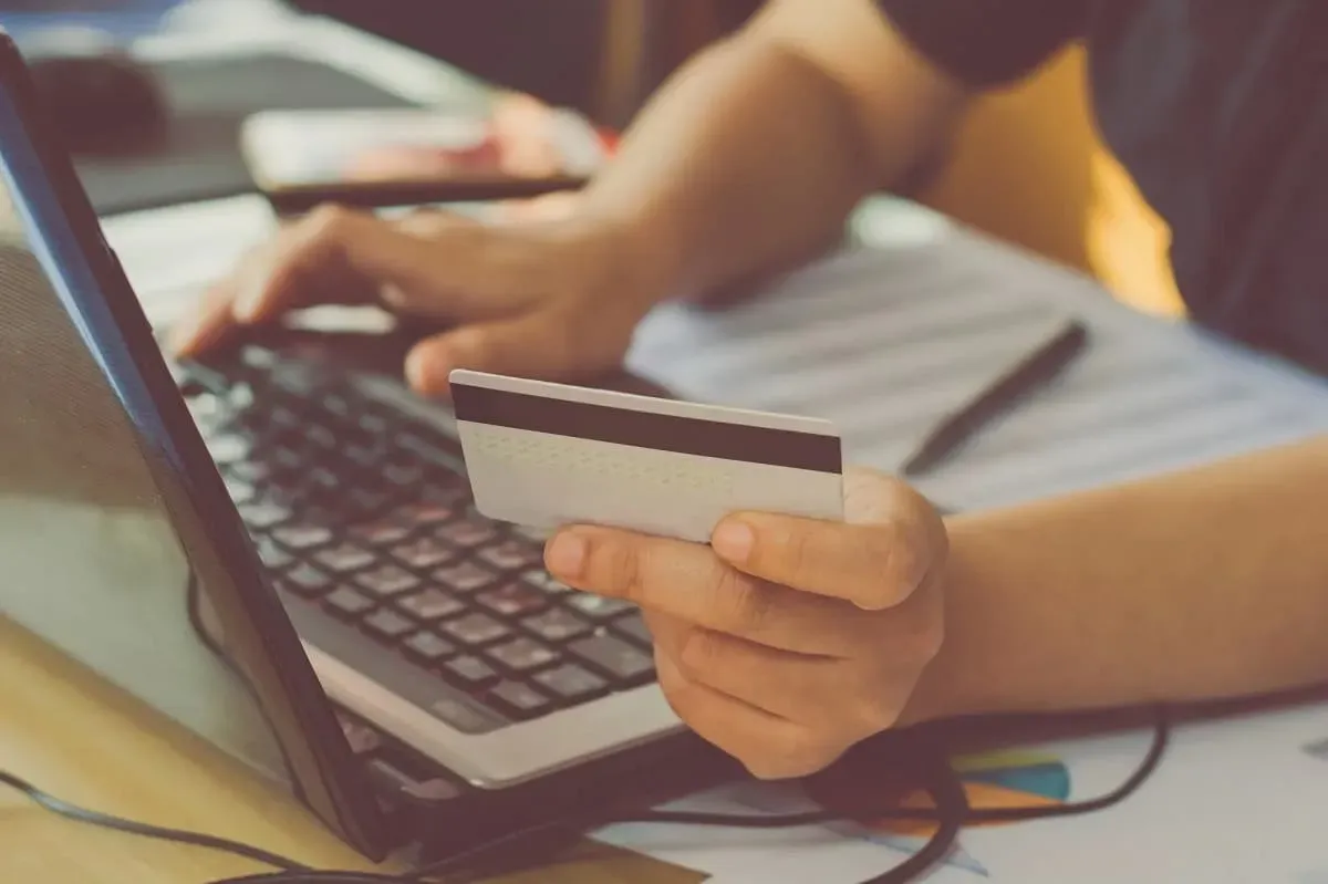 Evidence Technology - ¿Qué es un e-commerce?